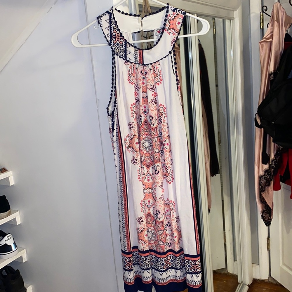 Beautiful patterned dress, size S. Hardly worn!